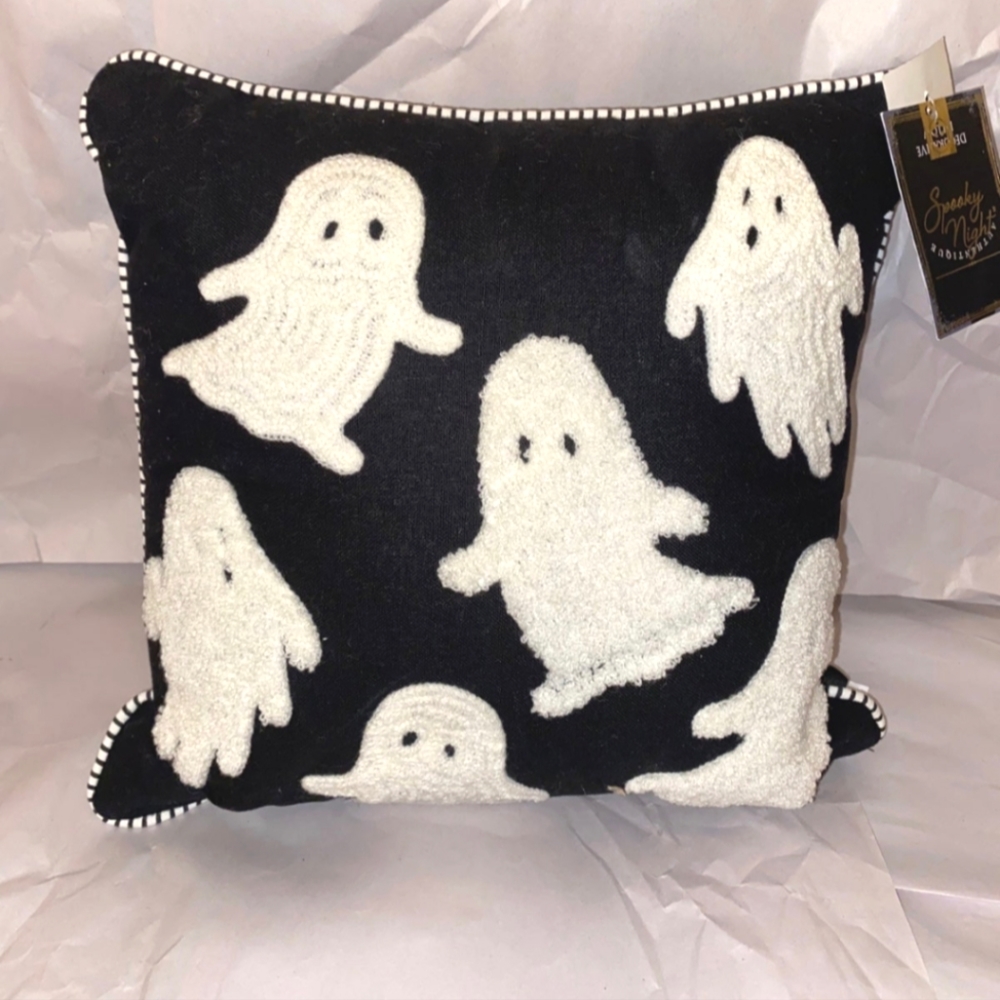 NWT~Ghost 12x12 pillow Halloween